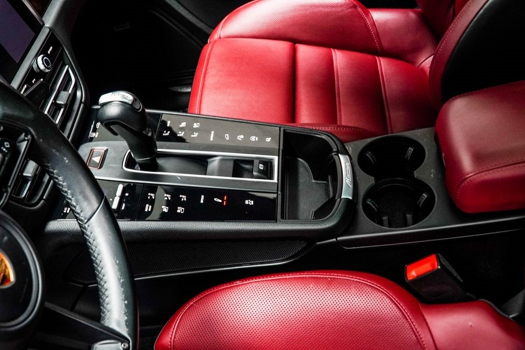 2022 Porsche Macan S