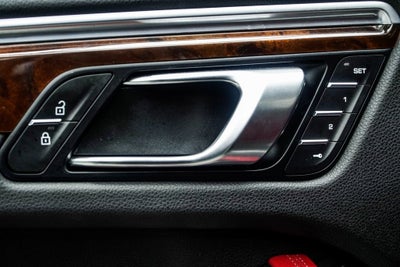 2022 Porsche Macan S