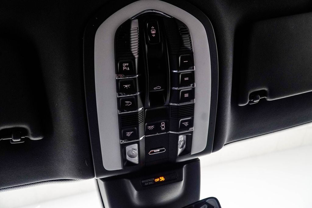 2023 Porsche Macan S