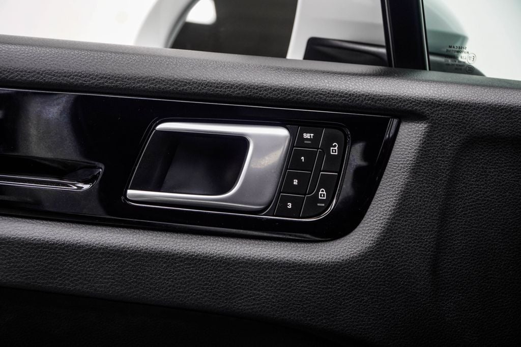 2023 Porsche Cayenne Coupe Base