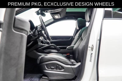 2023 Porsche Cayenne Coupe Base