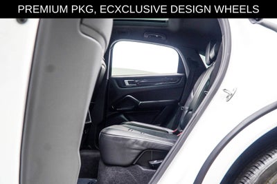2023 Porsche Cayenne Coupe Base
