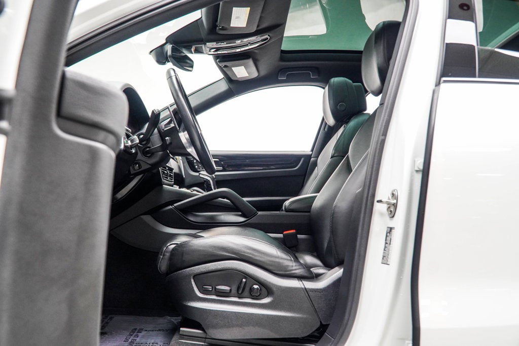 2023 Porsche Cayenne Coupe Base