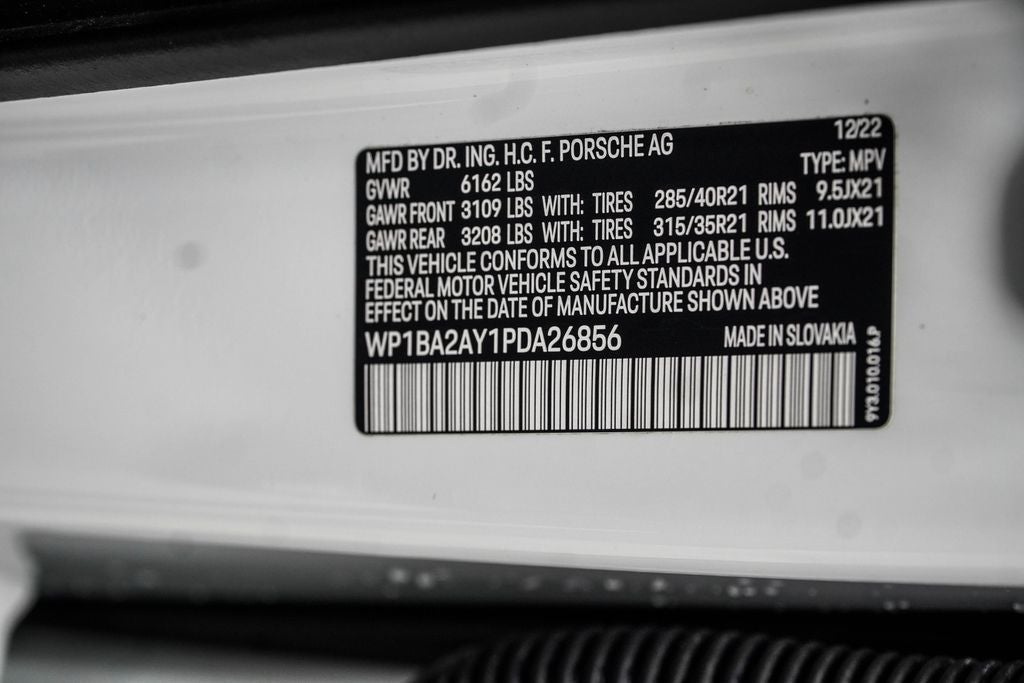 2023 Porsche Cayenne Coupe Base