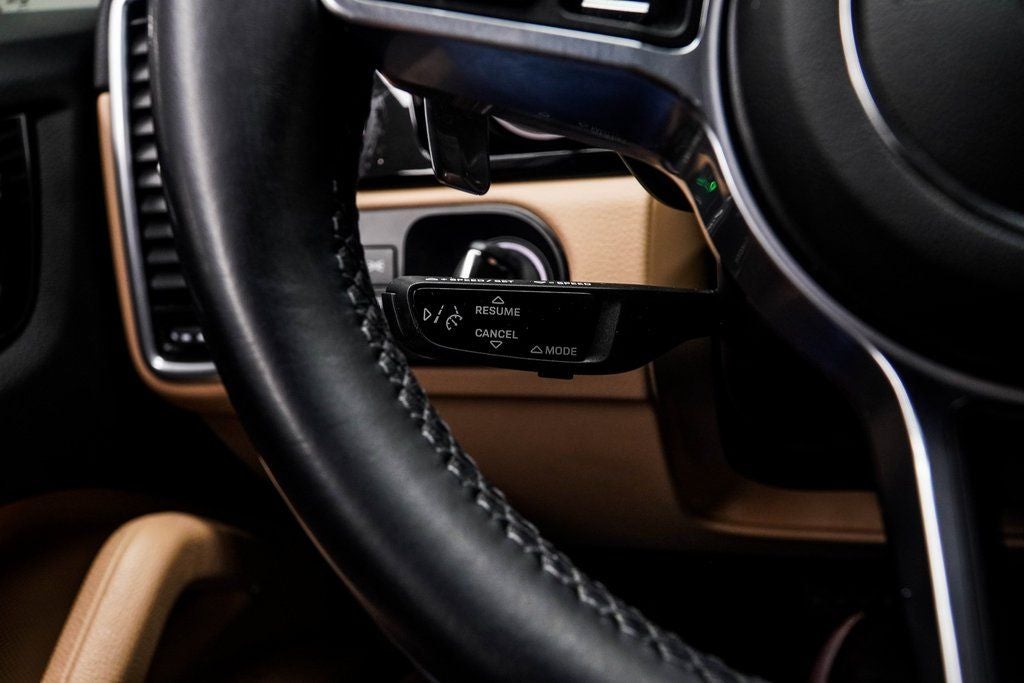 2023 Porsche Cayenne Coupe Base