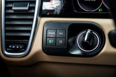 2023 Porsche Cayenne Coupe Base