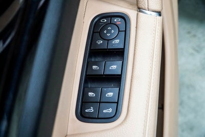 2023 Porsche Cayenne Coupe Base