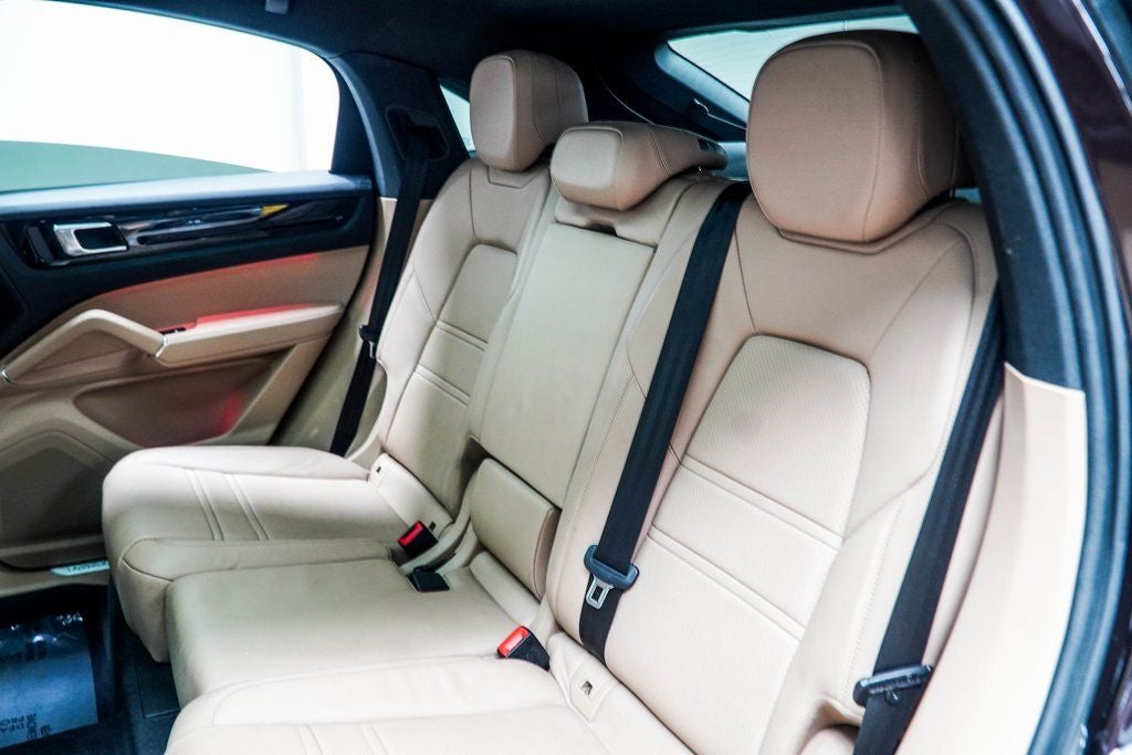 2023 Porsche Cayenne Coupe Base