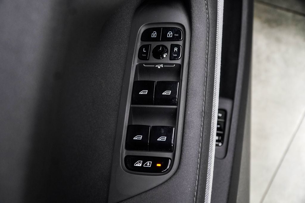 2023 Polestar 2 Long Range Dual Motor Performance Plus