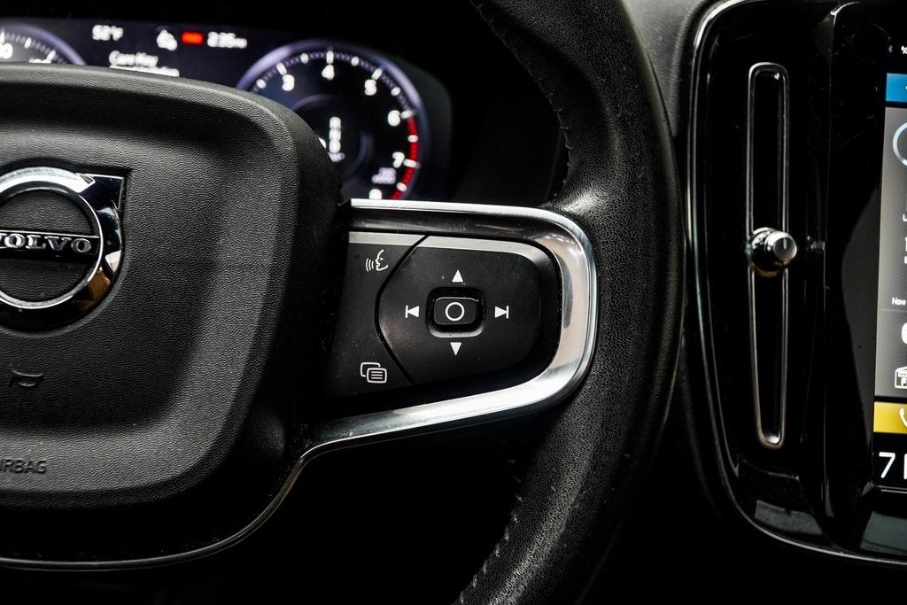 2021 Volvo XC40 T5 Inscription