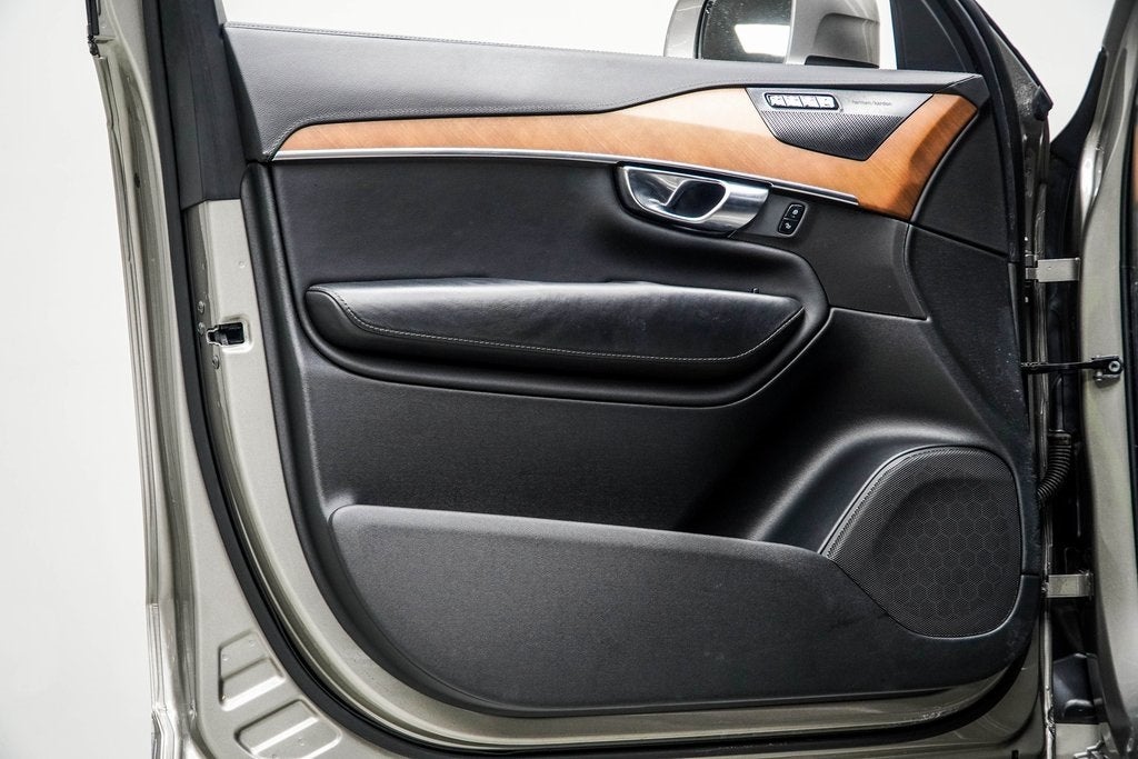 2020 Volvo XC90 Hybrid T8 Inscription