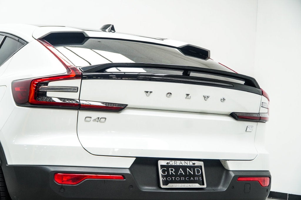 2023 Volvo C40 Recharge Pure Electric Twin Core