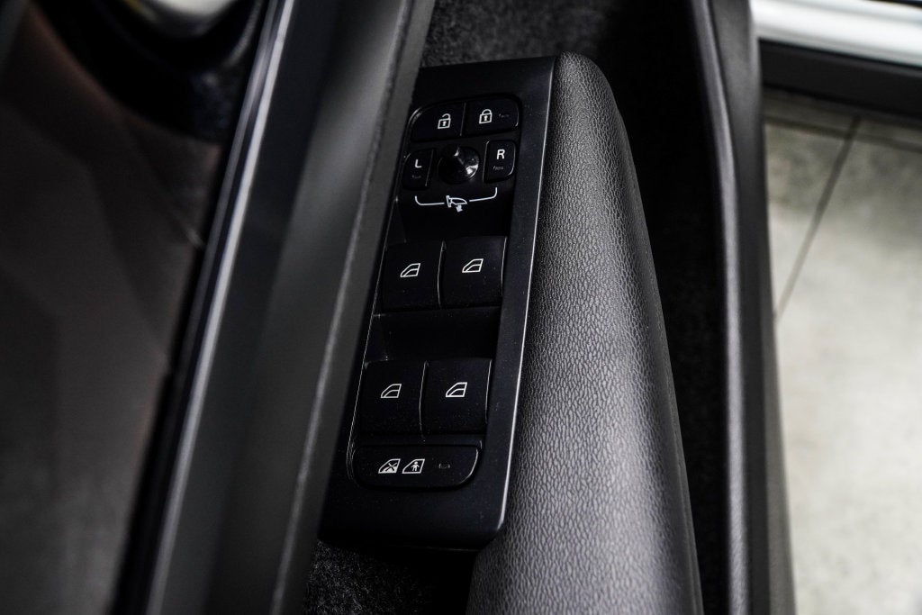 2023 Volvo C40 Recharge Pure Electric Twin Core