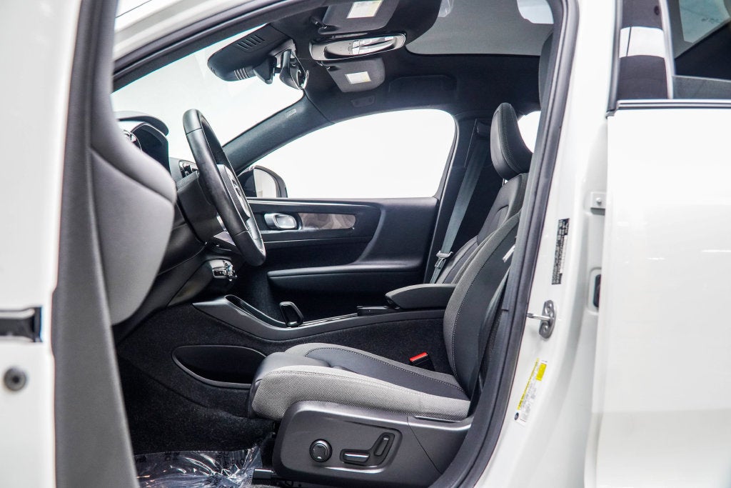 2023 Volvo C40 Recharge Pure Electric Twin Core