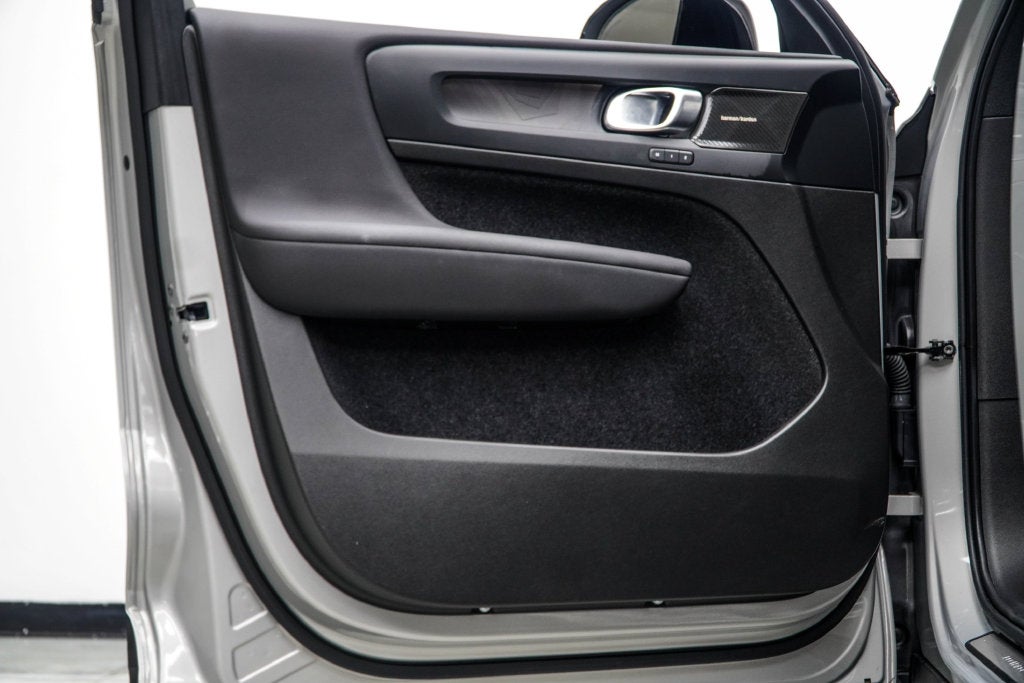 2023 Volvo C40 Recharge Pure Electric Ultimate