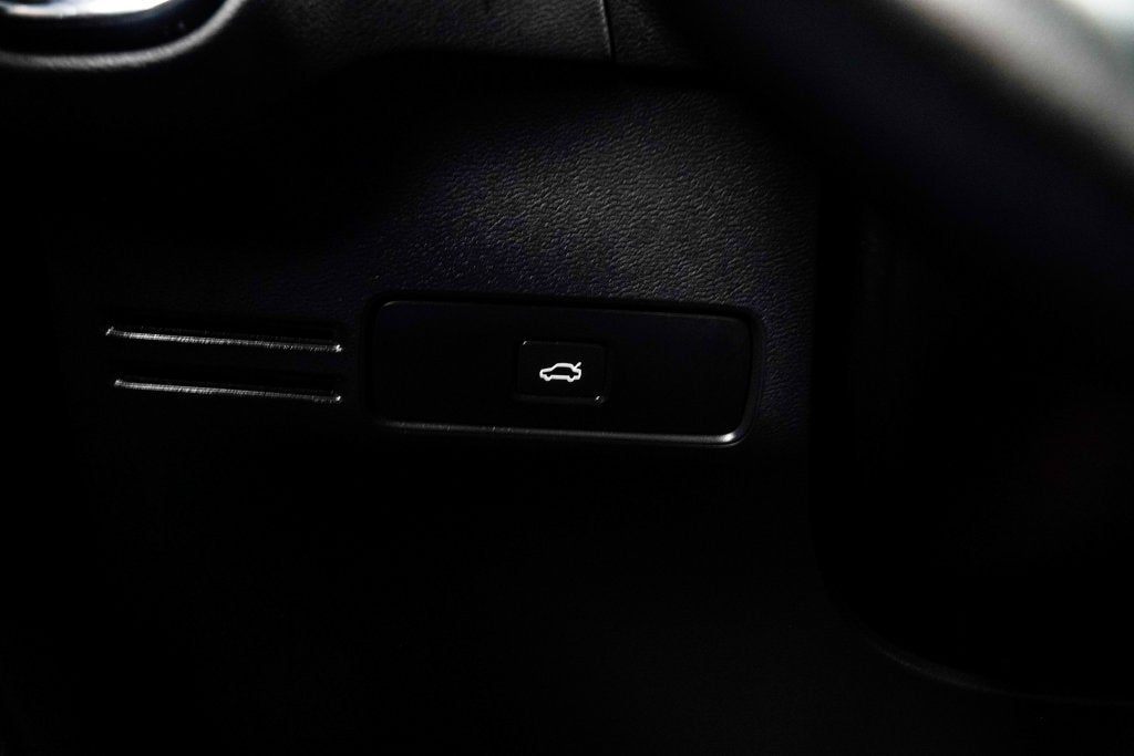 2023 Volvo C40 Recharge Pure Electric Ultimate