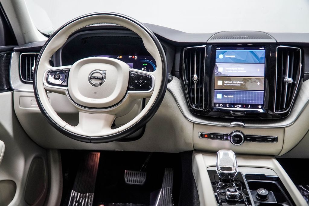 2023 Volvo XC60 Recharge Plug-In Hybrid Ultimate