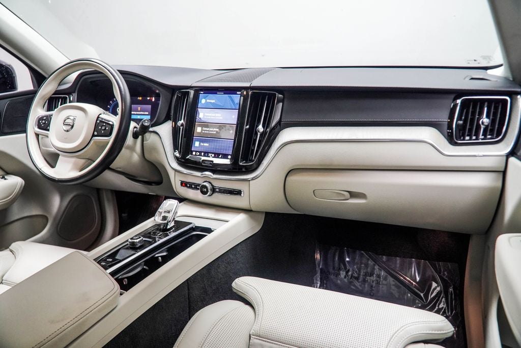 2023 Volvo XC60 Recharge Plug-In Hybrid Ultimate