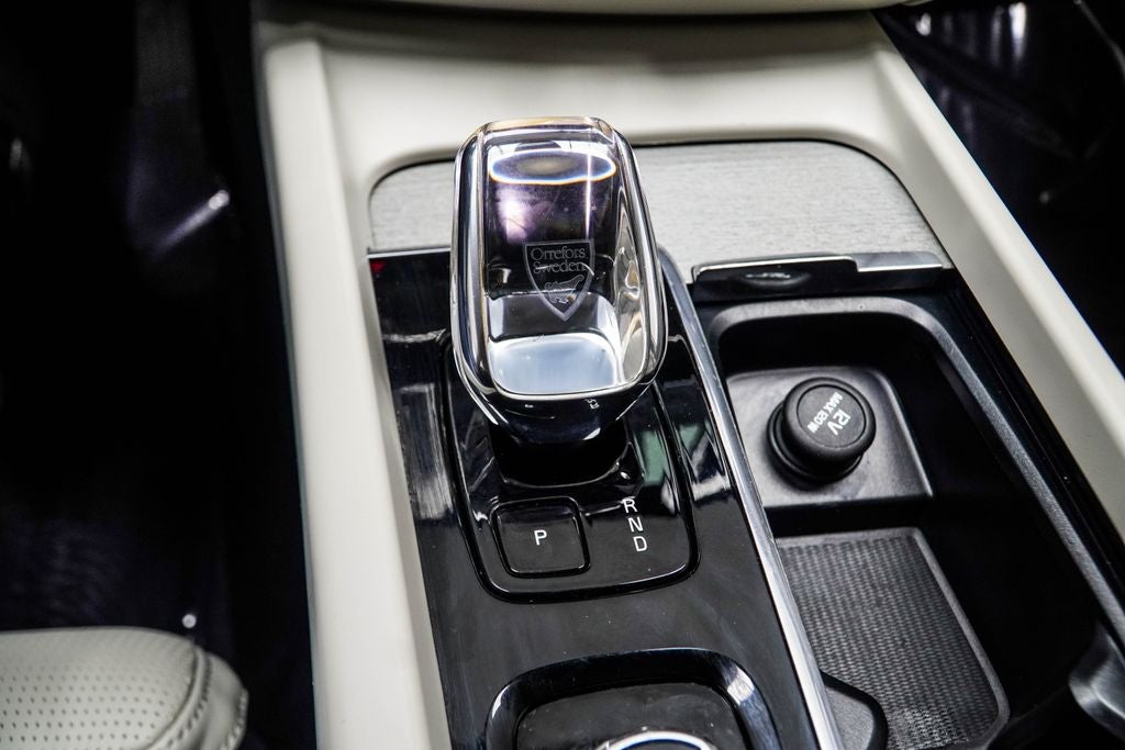 2023 Volvo XC60 Recharge Plug-In Hybrid Ultimate