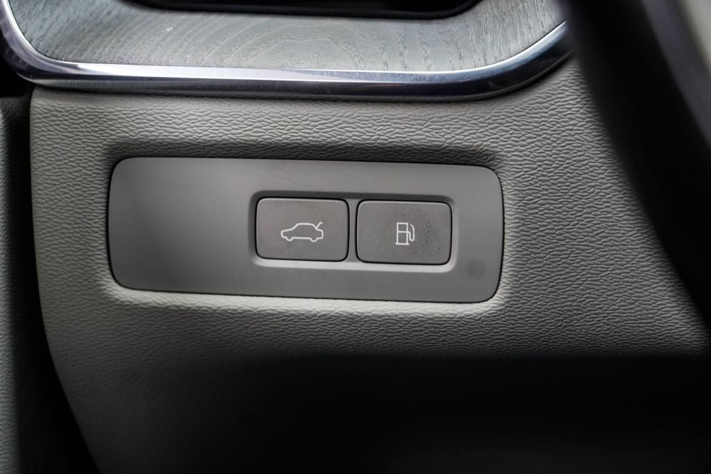 2023 Volvo XC60 Recharge Plug-In Hybrid Ultimate