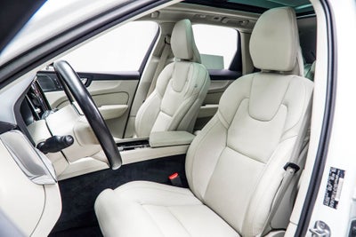 2023 Volvo XC60 Recharge Plug-In Hybrid Ultimate