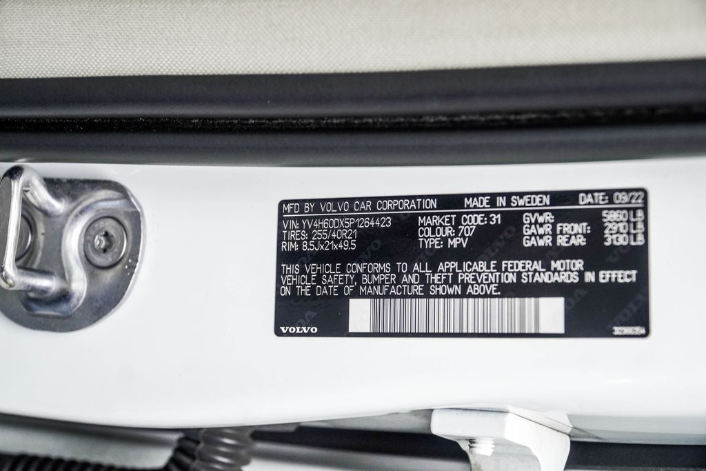 2023 Volvo XC60 Recharge Plug-In Hybrid Ultimate