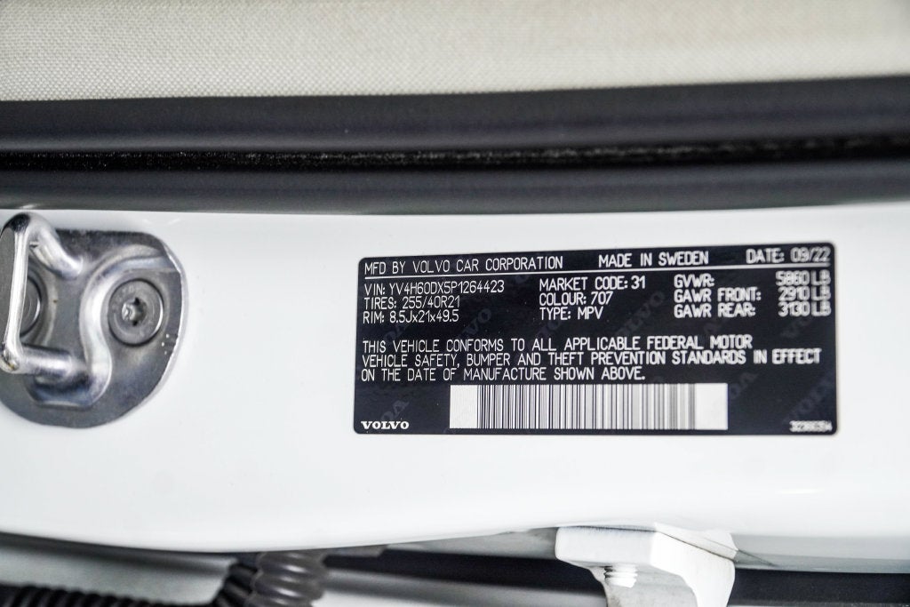 2023 Volvo XC60 Recharge Plug-In Hybrid Ultimate