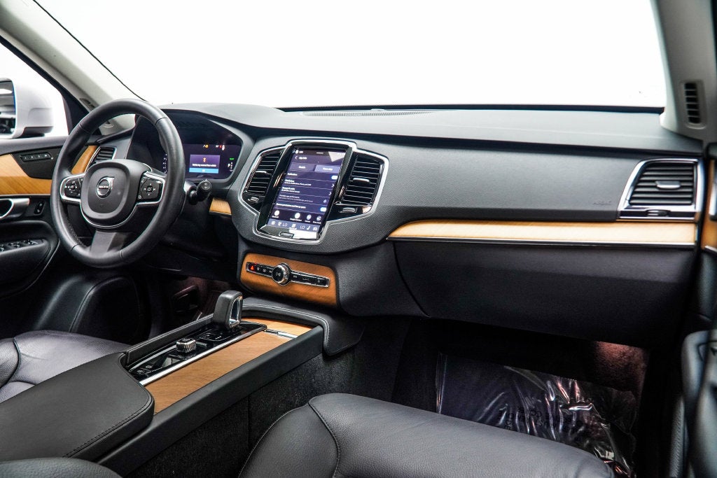 2024 Volvo XC90 Recharge Plug-In Hybrid T8 Plus 6 Passenger