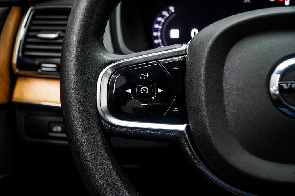 2024 Volvo XC90 Recharge Plug-In Hybrid T8 Plus 6 Passenger
