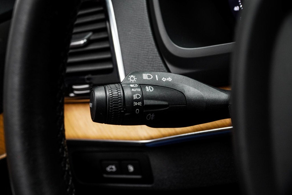 2024 Volvo XC90 Recharge Plug-In Hybrid T8 Plus 6 Passenger