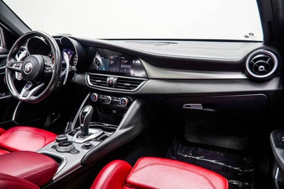 2023 Alfa Romeo Giulia Veloce