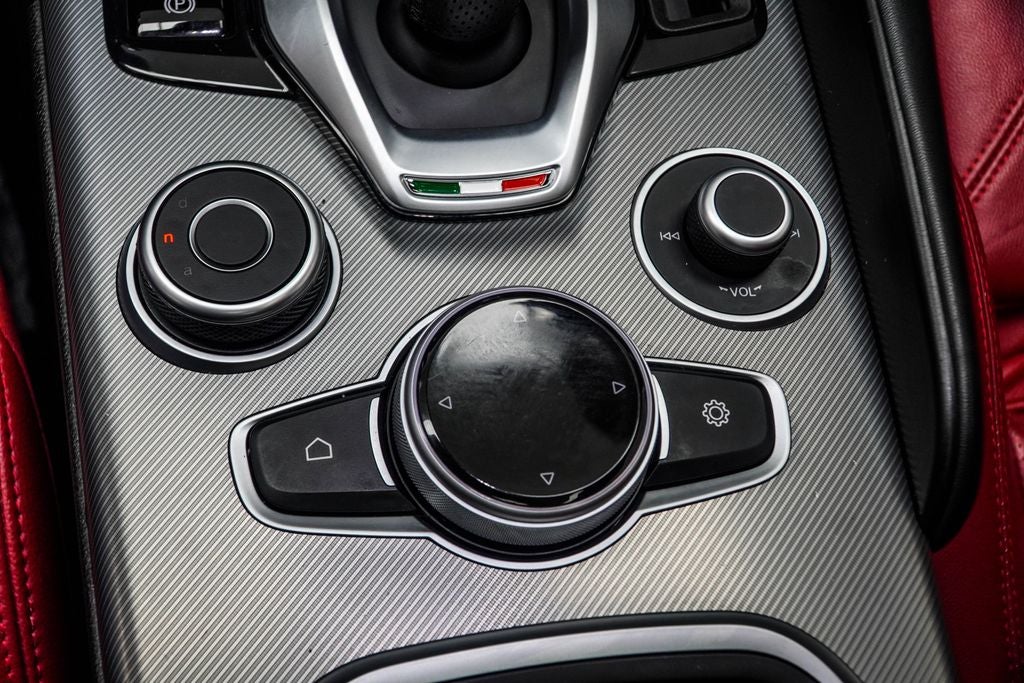 2023 Alfa Romeo Giulia Veloce
