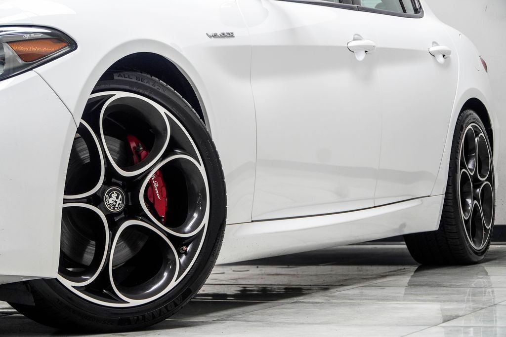 2023 Alfa Romeo Giulia Veloce