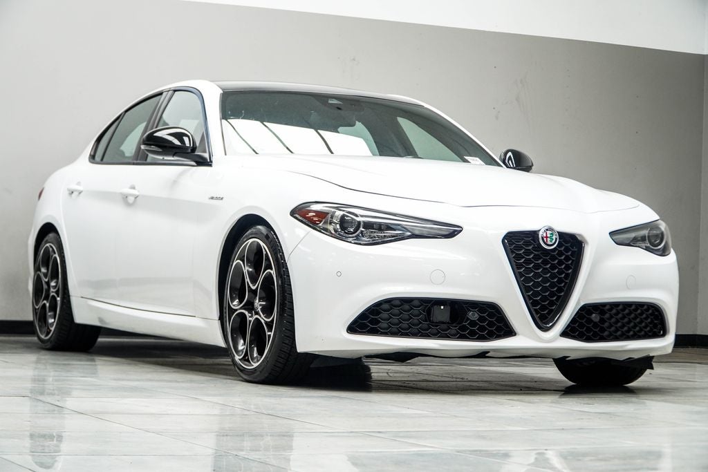 2023 Alfa Romeo Giulia Veloce