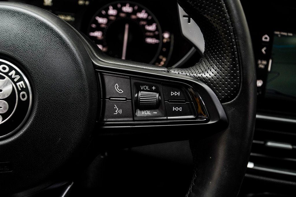 2023 Alfa Romeo Giulia Veloce