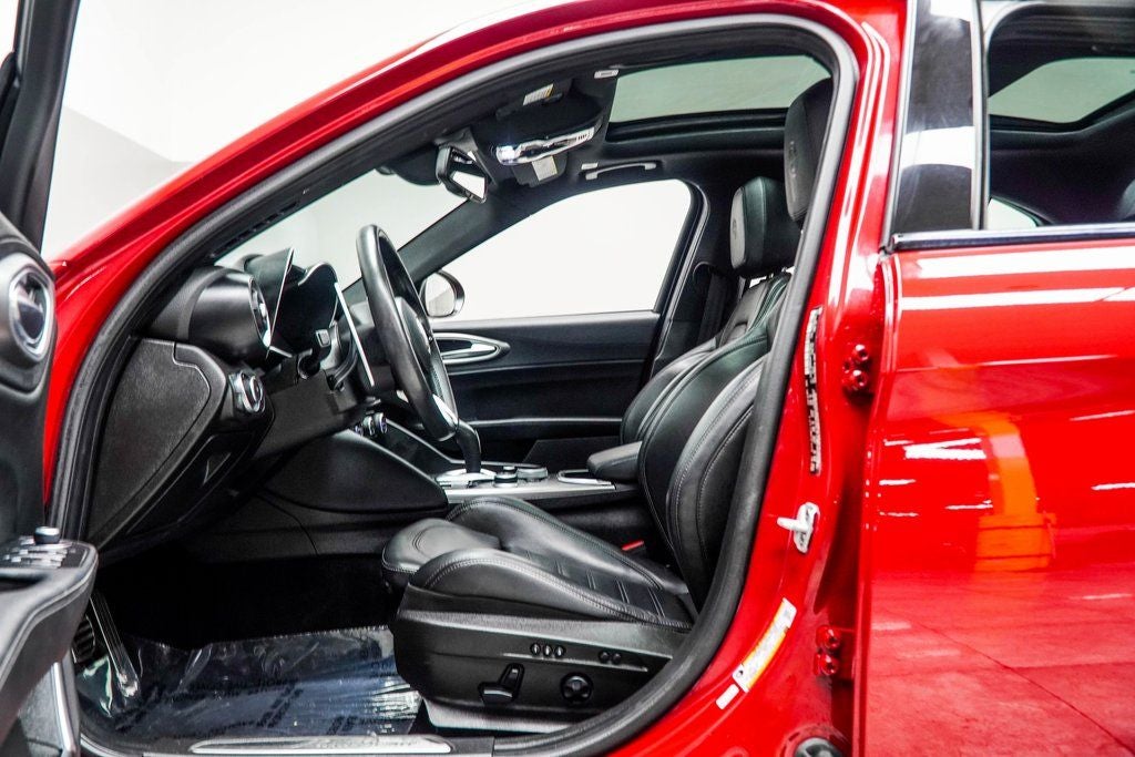 2023 Alfa Romeo Giulia Veloce