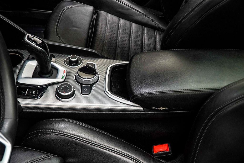 2023 Alfa Romeo Giulia Veloce