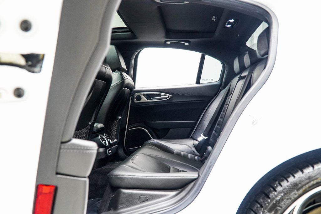 2023 Alfa Romeo Giulia Veloce