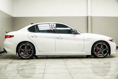 2023 Alfa Romeo Giulia Veloce
