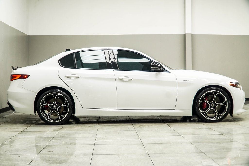 2023 Alfa Romeo Giulia Veloce