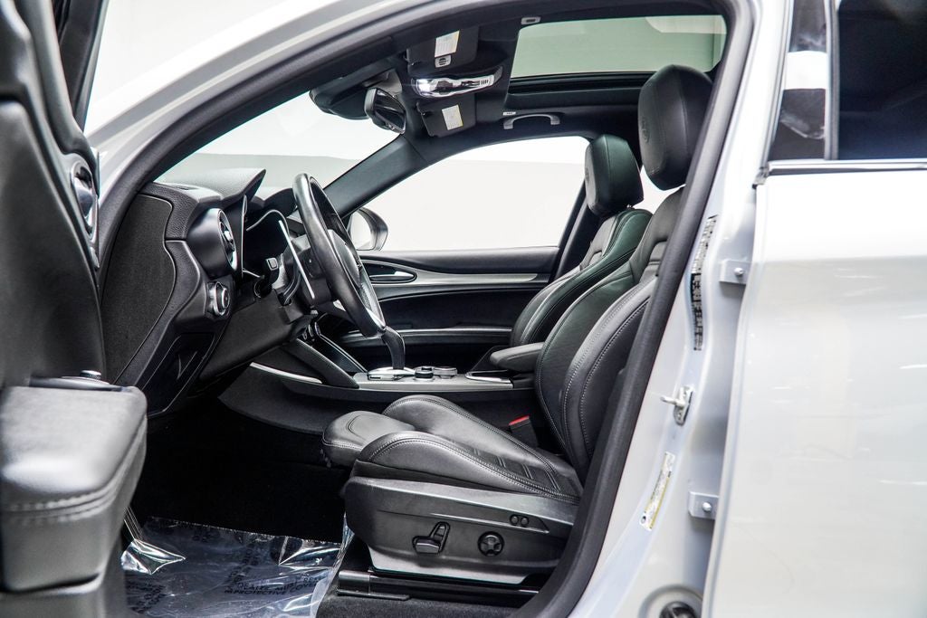 2021 Alfa Romeo Stelvio Ti Sport