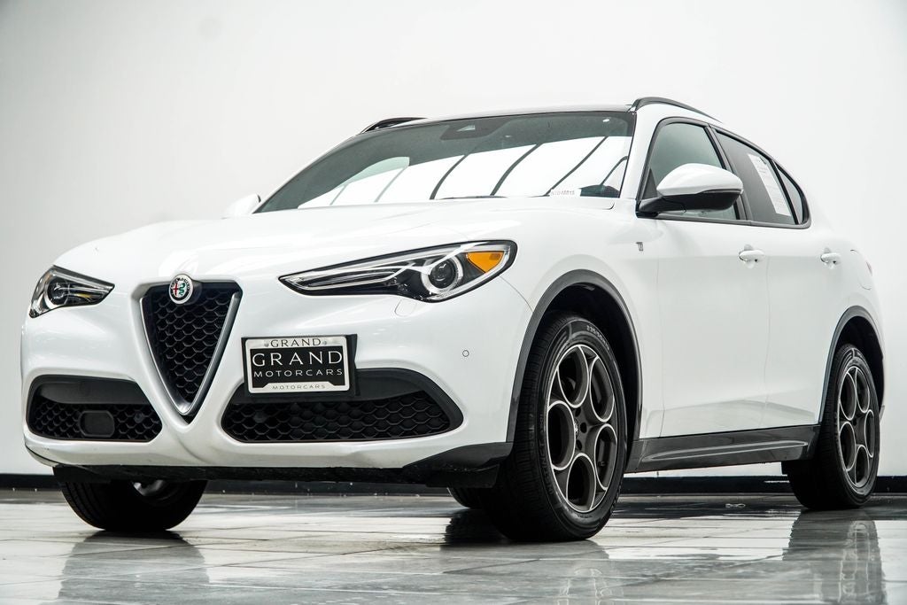 2022 Alfa Romeo Stelvio Ti