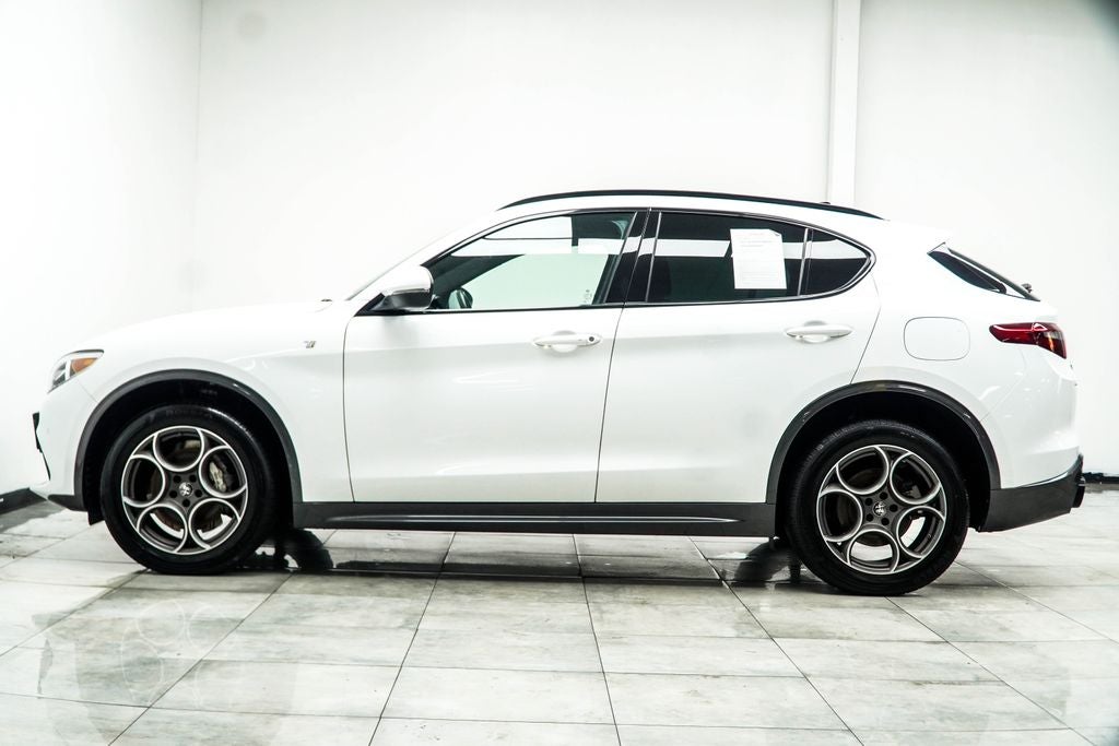 2022 Alfa Romeo Stelvio Ti