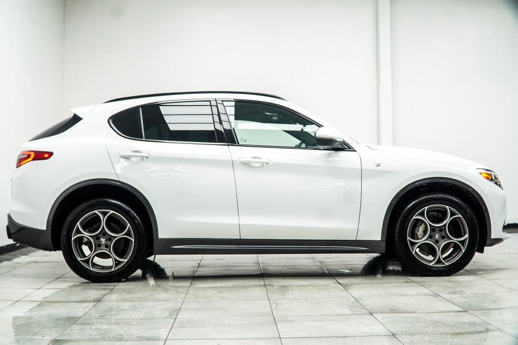 2022 Alfa Romeo Stelvio Ti