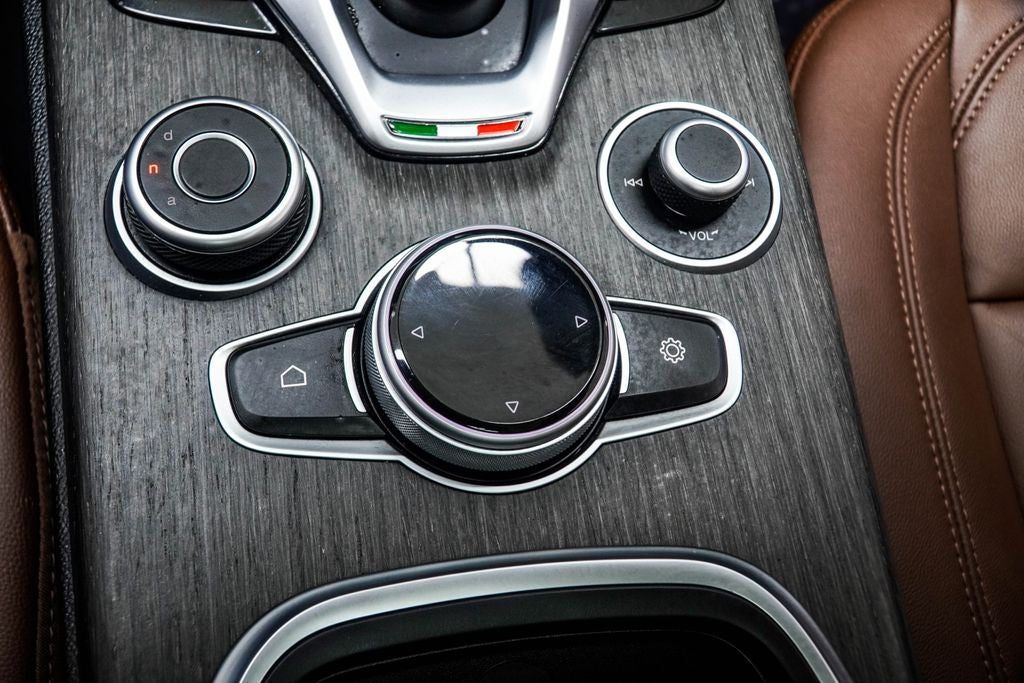 2023 Alfa Romeo Stelvio Ti