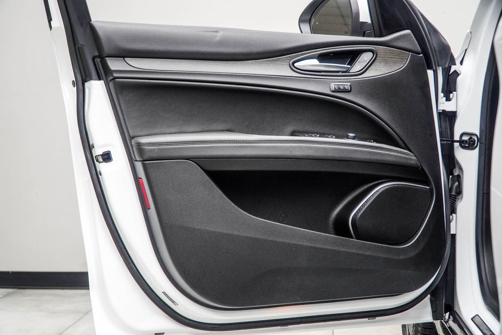 2023 Alfa Romeo Stelvio Ti