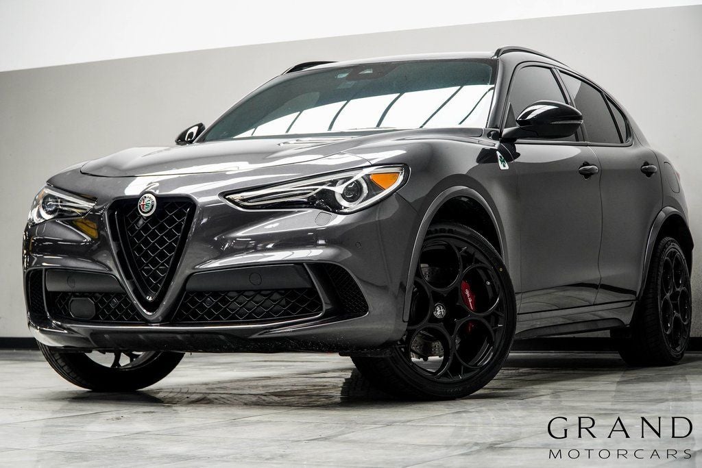 2022 Alfa Romeo Stelvio Quadrifoglio