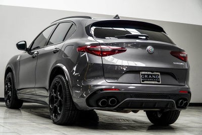 2022 Alfa Romeo Stelvio Quadrifoglio