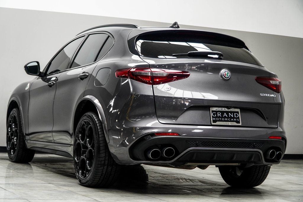 2022 Alfa Romeo Stelvio Quadrifoglio