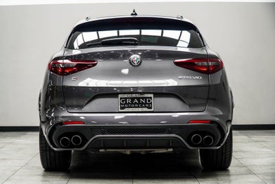 2022 Alfa Romeo Stelvio Quadrifoglio